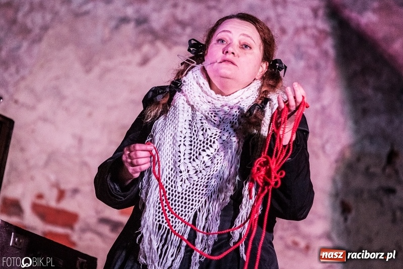 Zdjęcie w galerii na portalu naszraciborz.pl: Raciborski teatr midraszowy we wrześniu. Wesele żydowskie, potańcówka i premiera Parasola  wiadomości z regionu