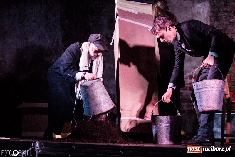 Zdjęcie w galerii na portalu naszraciborz.pl: Raciborski teatr midraszowy we wrześniu. Wesele żydowskie, potańcówka i premiera Parasola  wiadomości z regionu