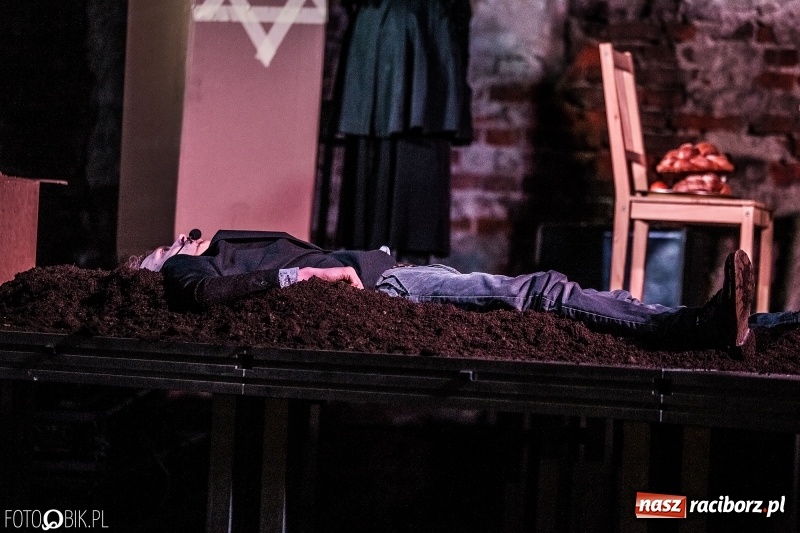 Zdjęcie w galerii na portalu naszraciborz.pl: Raciborski teatr midraszowy we wrześniu. Wesele żydowskie, potańcówka i premiera Parasola  wiadomości z regionu