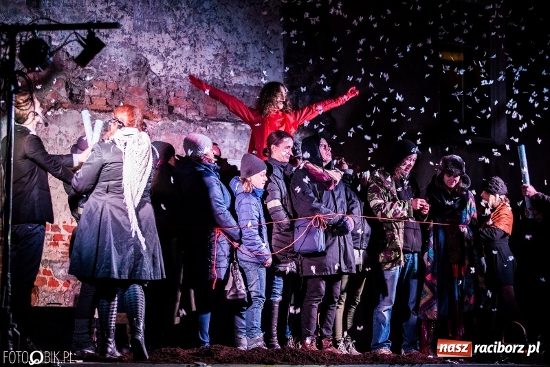 Zdjęcie w galerii na portalu naszraciborz.pl: Raciborski teatr midraszowy we wrześniu. Wesele żydowskie, potańcówka i premiera Parasola  wiadomości z regionu