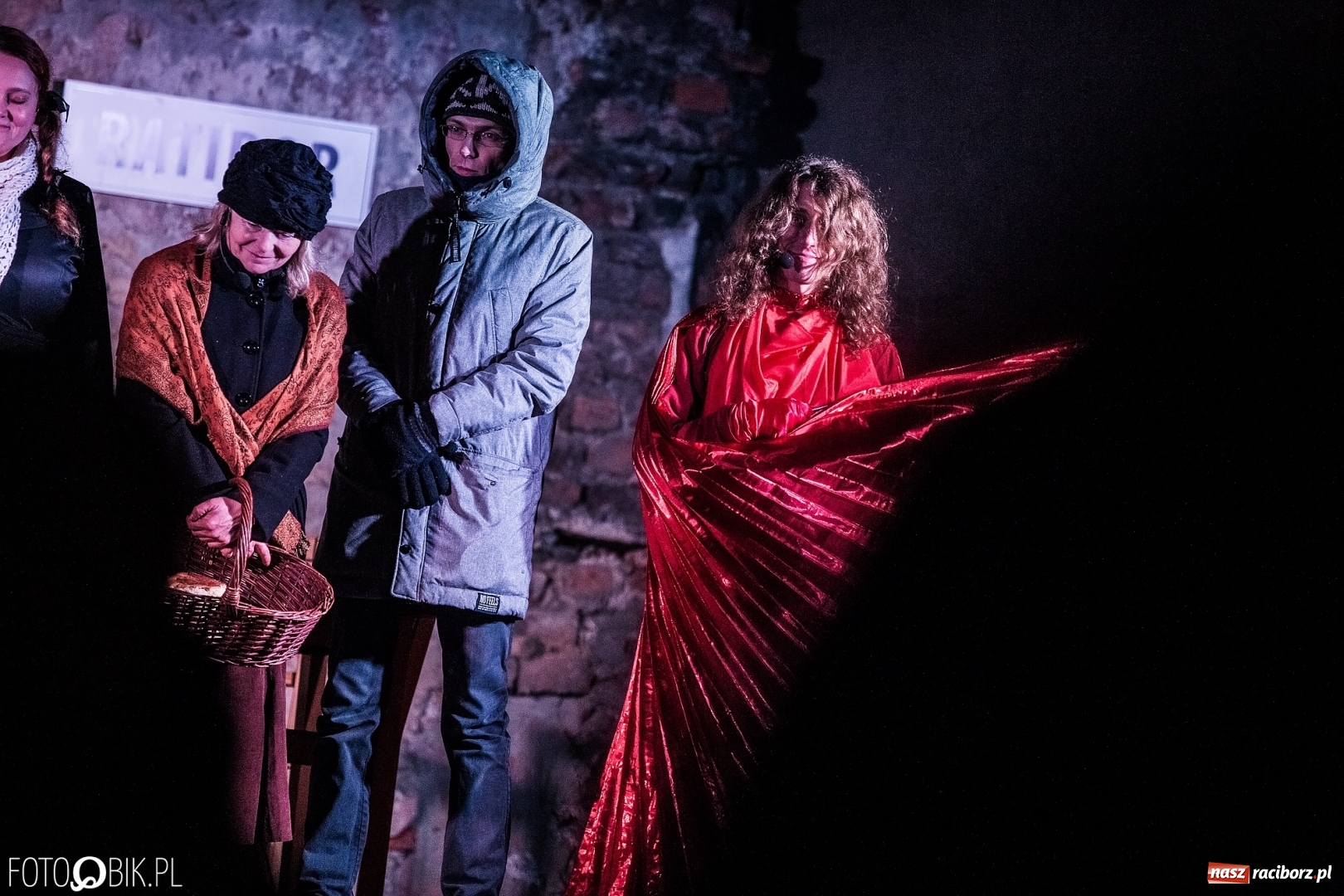 Zdjęcie w galerii na portalu naszraciborz.pl: Raciborski teatr midraszowy we wrześniu. Wesele żydowskie, potańcówka i premiera Parasola  wiadomości z regionu