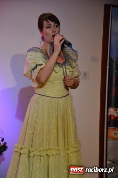 Zdjęcie w galerii na portalu naszraciborz.pl: Biesiada Wigilijna z artystami z Poznania na Zamku Piastowskim wiadomości z regionu