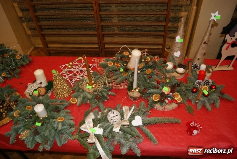 Zdjęcie w galerii na portalu naszraciborz.pl: Świąteczny kiermasz w Studziennej  wiadomości z regionu