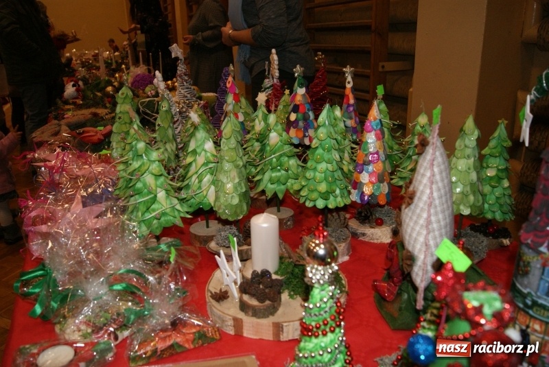 Zdjęcie w galerii na portalu naszraciborz.pl: Świąteczny kiermasz w Studziennej  wiadomości z regionu