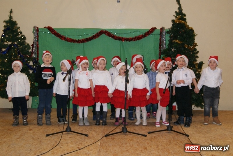 Zdjęcie w galerii na portalu naszraciborz.pl: Świąteczny kiermasz w Studziennej  wiadomości z regionu