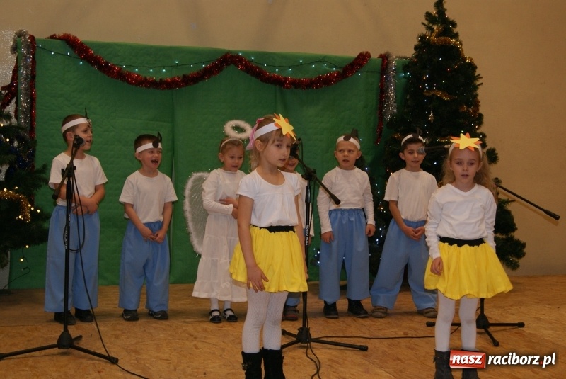Zdjęcie w galerii na portalu naszraciborz.pl: Świąteczny kiermasz w Studziennej  wiadomości z regionu