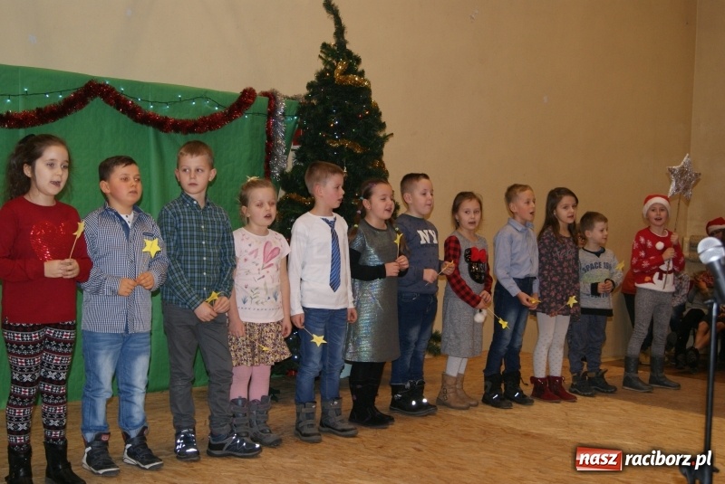 Zdjęcie w galerii na portalu naszraciborz.pl: Świąteczny kiermasz w Studziennej  wiadomości z regionu