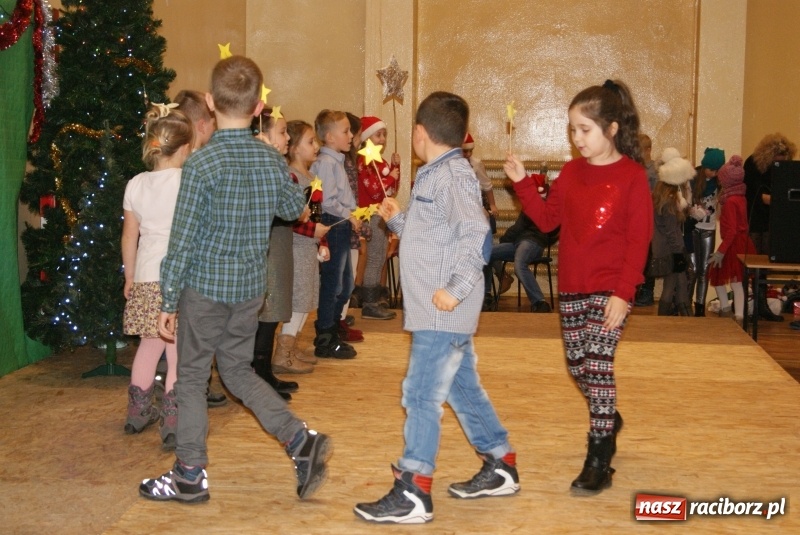 Zdjęcie w galerii na portalu naszraciborz.pl: Świąteczny kiermasz w Studziennej  wiadomości z regionu