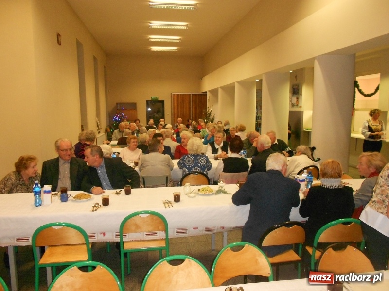 Zdjęcie w galerii na portalu naszraciborz.pl: Wigilia dla starszych i samotnych w Rudach wiadomości z regionu