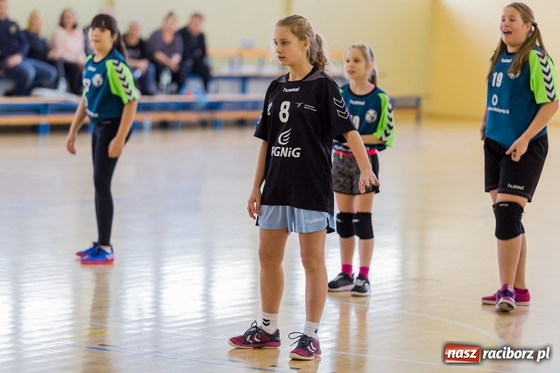 Zdjęcie w galerii na portalu naszraciborz.pl: 8. Turniej Piłki Ręcznej Dziewcząt Młodszych o puchar starosty raciborskiego wiadomości z regionu