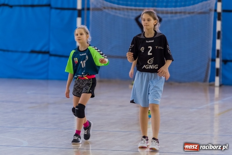 Zdjęcie w galerii na portalu naszraciborz.pl: 8. Turniej Piłki Ręcznej Dziewcząt Młodszych o puchar starosty raciborskiego wiadomości z regionu