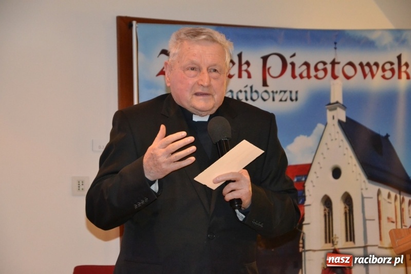 Zdjęcie w galerii na portalu naszraciborz.pl: XIII Forum Osób Niepełnosprawnych na Zamku Piastowskim za nami wiadomości z regionu