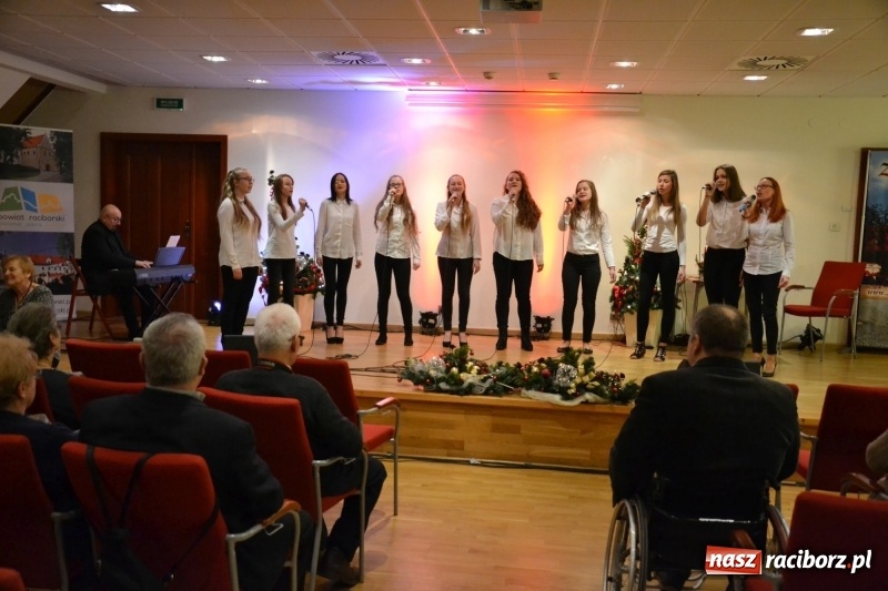 Zdjęcie w galerii na portalu naszraciborz.pl: XIII Forum Osób Niepełnosprawnych na Zamku Piastowskim za nami wiadomości z regionu