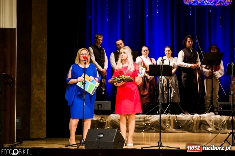 Zdjęcie w galerii na portalu naszraciborz.pl: 20 lat z tańcem. Jubileuszowy koncert Źródła na deskach RCK  wiadomości z regionu