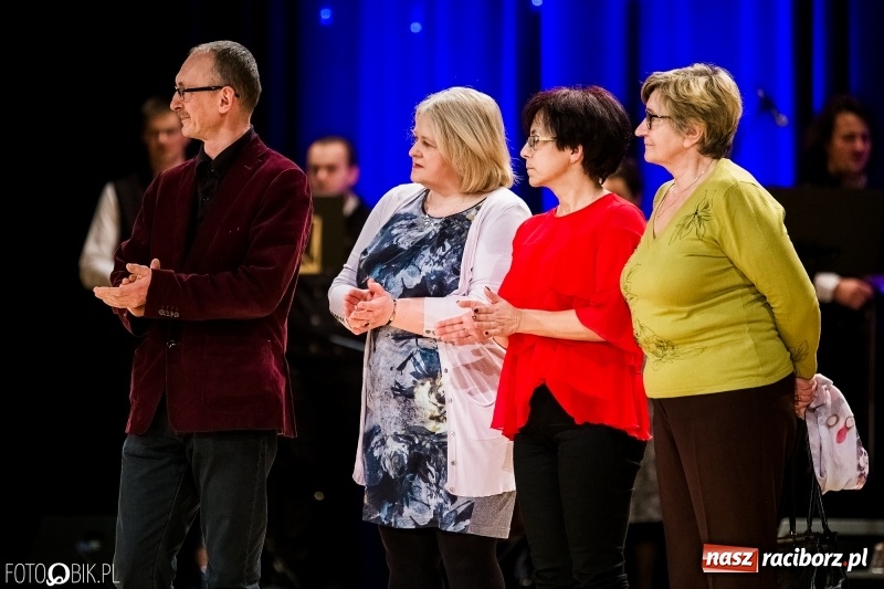 Zdjęcie w galerii na portalu naszraciborz.pl: 20 lat z tańcem. Jubileuszowy koncert Źródła na deskach RCK  wiadomości z regionu