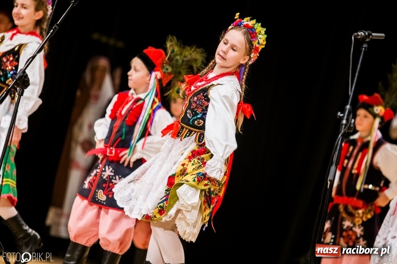 Zdjęcie w galerii na portalu naszraciborz.pl: 20 lat z tańcem. Jubileuszowy koncert Źródła na deskach RCK  wiadomości z regionu