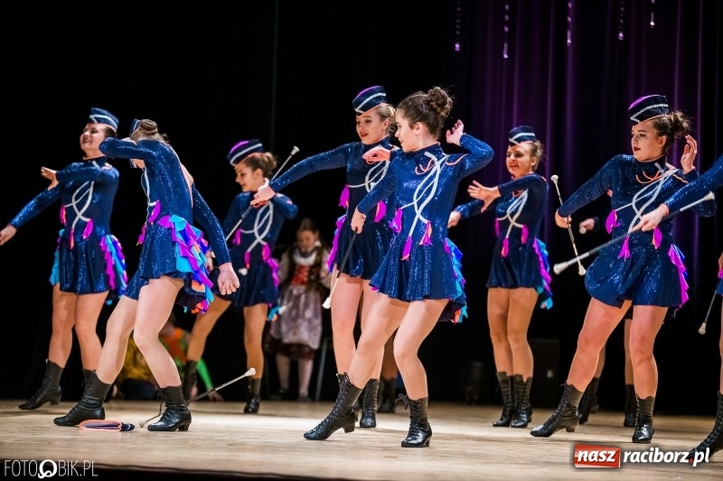 Zdjęcie w galerii na portalu naszraciborz.pl: 20 lat z tańcem. Jubileuszowy koncert Źródła na deskach RCK  wiadomości z regionu