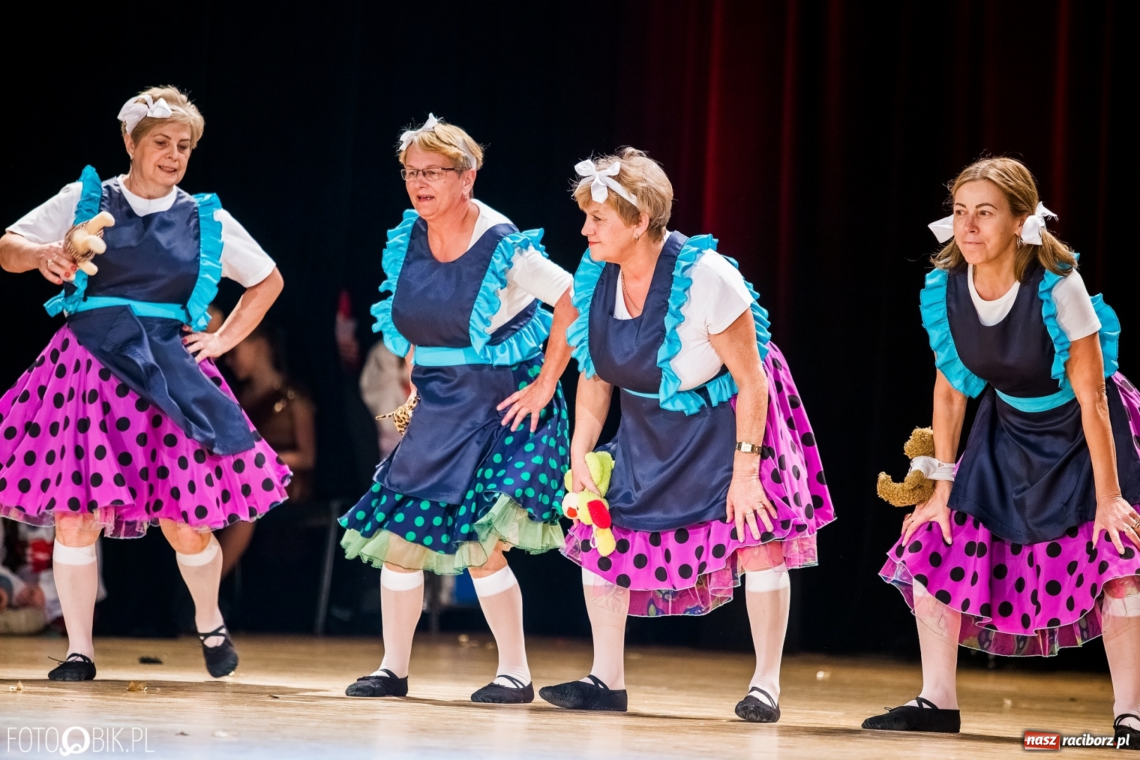 Zdjęcie w galerii na portalu naszraciborz.pl: 20 lat z tańcem. Jubileuszowy koncert Źródła na deskach RCK  wiadomości z regionu
