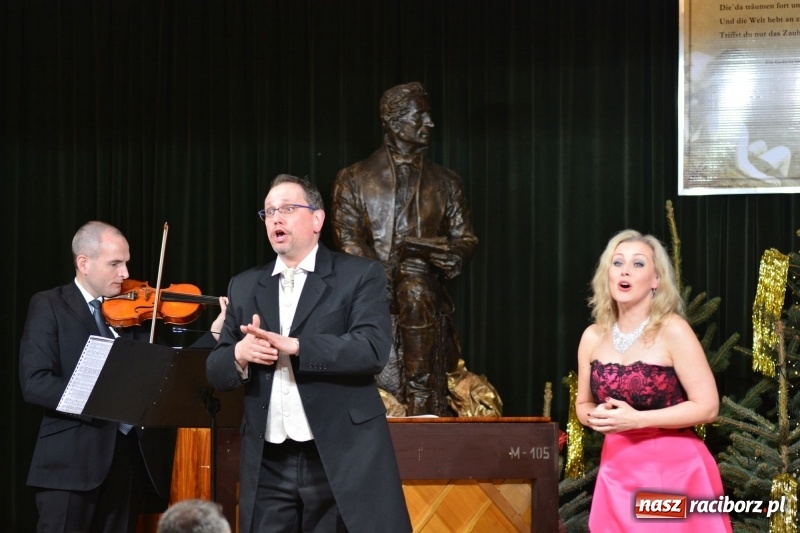 Zdjęcie w galerii na portalu naszraciborz.pl: W bożonarodzeniowym nastroju w rodzinnej miejscowości Josepha von Eichendorffa wiadomości z regionu