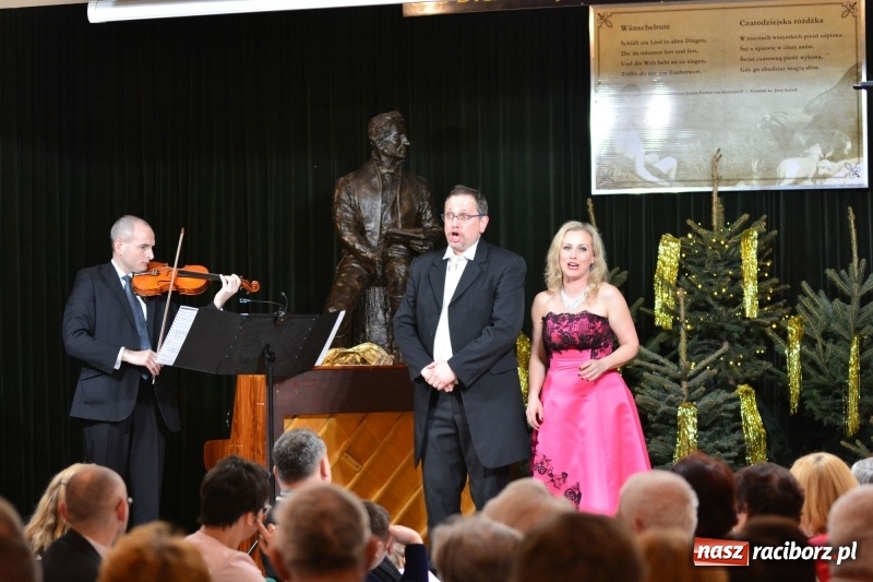 Zdjęcie w galerii na portalu naszraciborz.pl: W bożonarodzeniowym nastroju w rodzinnej miejscowości Josepha von Eichendorffa wiadomości z regionu