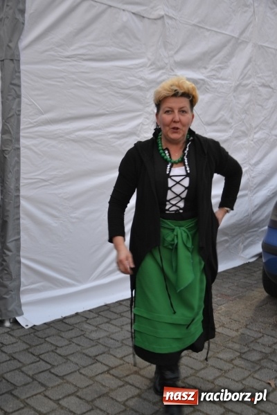 Zdjęcie w galerii na portalu naszraciborz.pl: Piękny pokaz fajerwerków na finał kiermaszu bożonarodzeniowego w Krzyżanowicach wiadomości z regionu