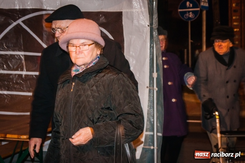 Zdjęcie w galerii na portalu naszraciborz.pl: Weihnachtsfest w Bieńkowicach ze świętym Mikołajem wiadomości z regionu