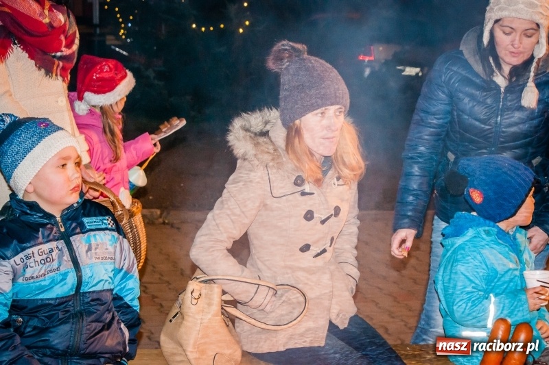 Zdjęcie w galerii na portalu naszraciborz.pl: Weihnachtsfest w Bieńkowicach ze świętym Mikołajem wiadomości z regionu