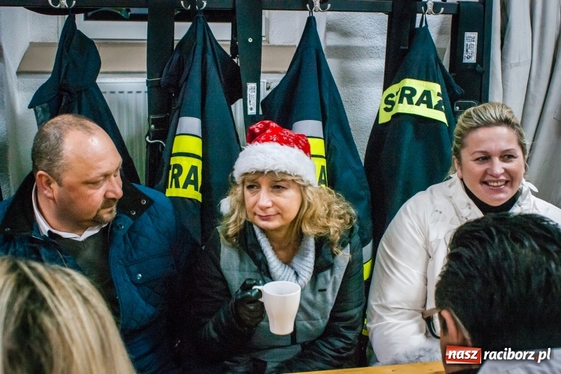 Zdjęcie w galerii na portalu naszraciborz.pl: Weihnachtsfest w Bieńkowicach ze świętym Mikołajem wiadomości z regionu