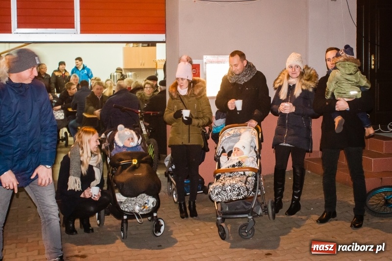 Zdjęcie w galerii na portalu naszraciborz.pl: Weihnachtsfest w Bieńkowicach ze świętym Mikołajem wiadomości z regionu