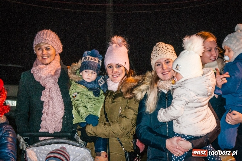 Zdjęcie w galerii na portalu naszraciborz.pl: Weihnachtsfest w Bieńkowicach ze świętym Mikołajem wiadomości z regionu