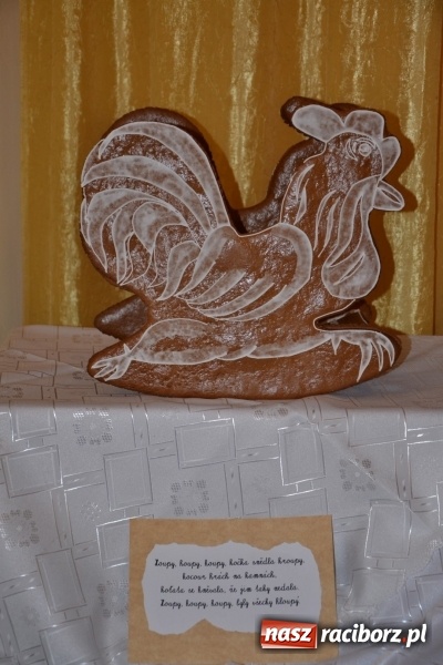 Zdjęcie w galerii na portalu naszraciborz.pl: Grzaniec, ognisko, pierniki i fajerwerki. Tworków gotowy na Boże Narodzenie  wiadomości z regionu