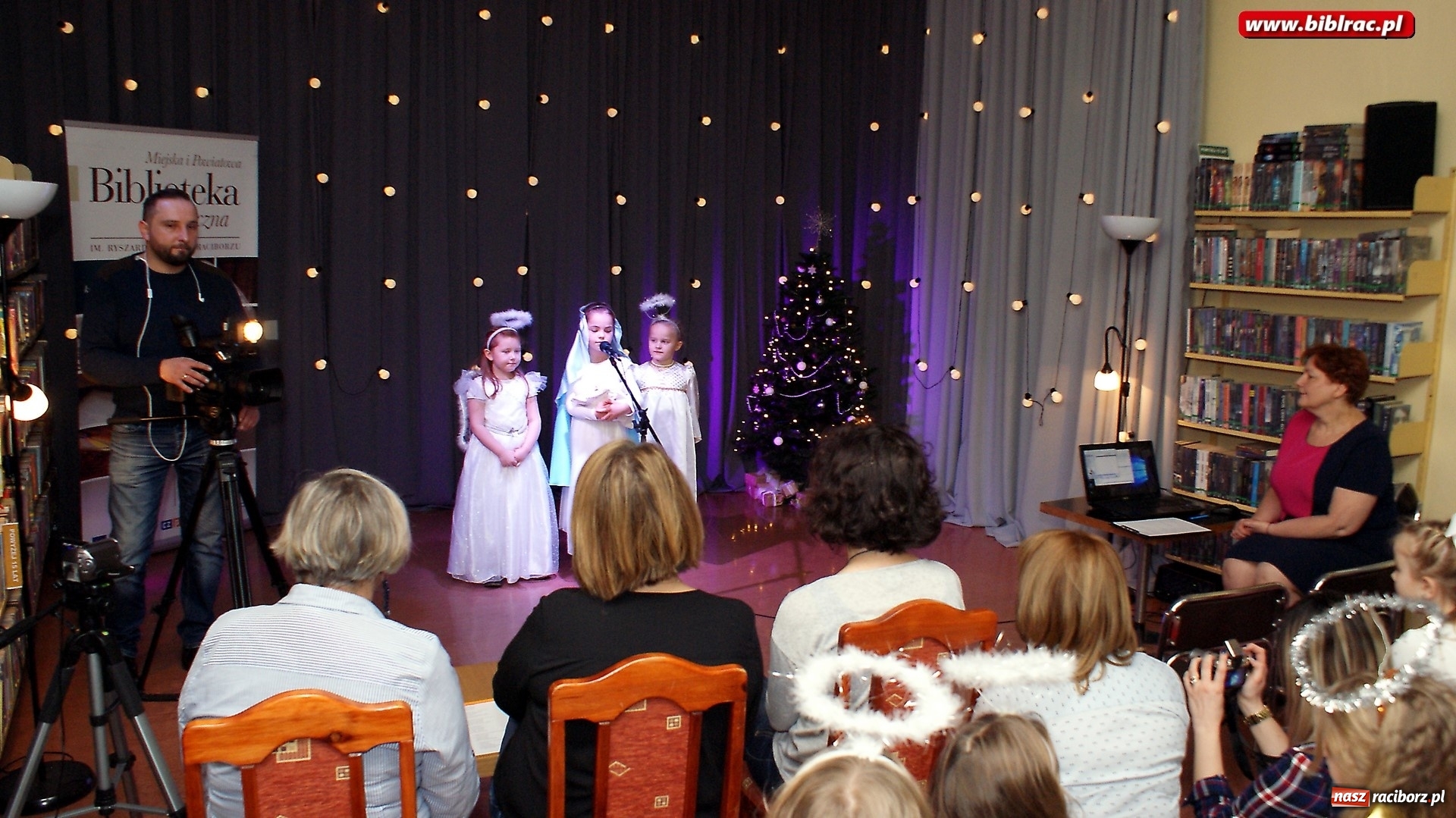 Zdjęcie w galerii na portalu naszraciborz.pl: XVI Międzyprzedszkolny Przegląd Kolęd w bibliotece wiadomości z regionu