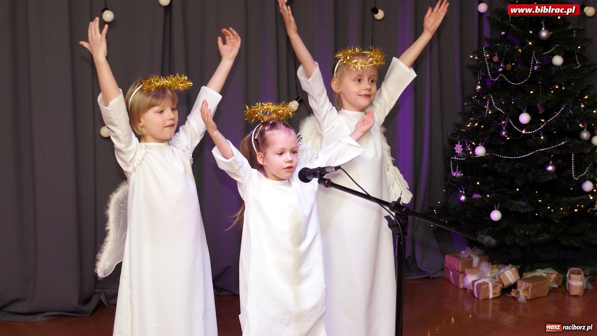 Zdjęcie w galerii na portalu naszraciborz.pl: XVI Międzyprzedszkolny Przegląd Kolęd w bibliotece wiadomości z regionu