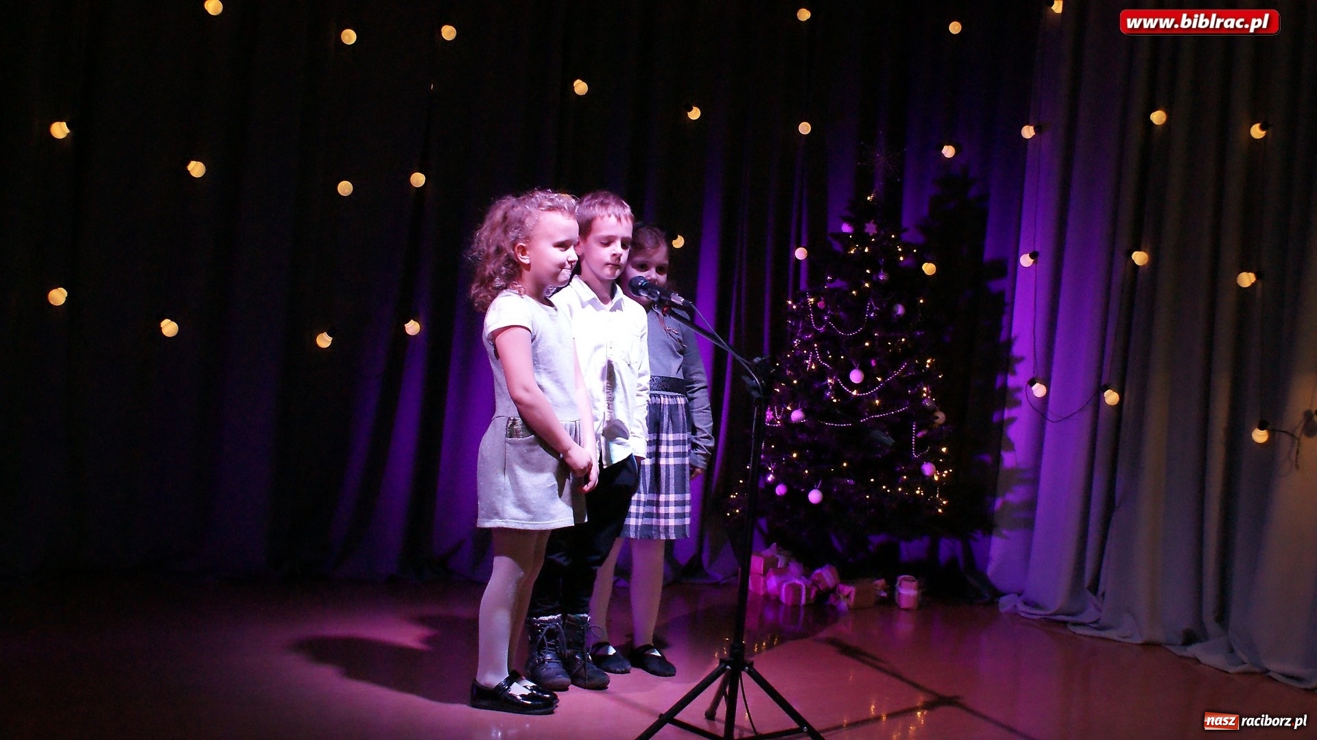 Zdjęcie w galerii na portalu naszraciborz.pl: XVI Międzyprzedszkolny Przegląd Kolęd w bibliotece wiadomości z regionu