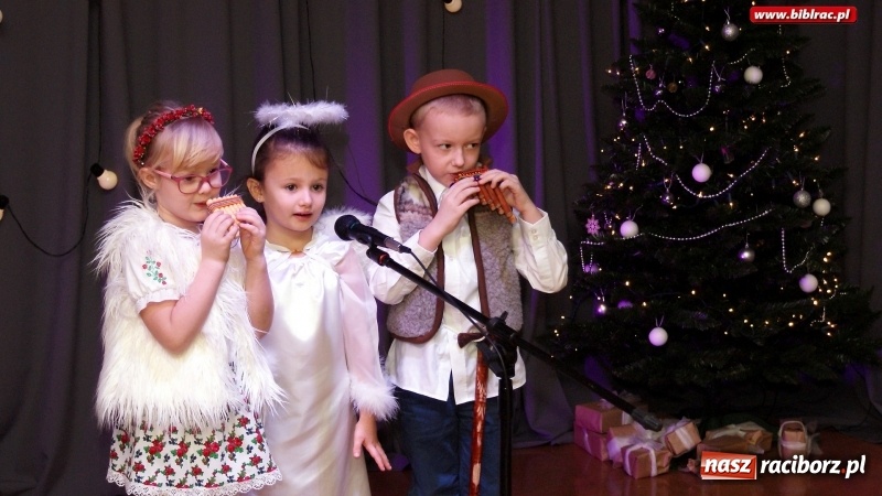 Zdjęcie w galerii na portalu naszraciborz.pl: XVI Międzyprzedszkolny Przegląd Kolęd w bibliotece wiadomości z regionu