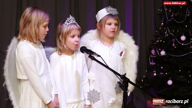Zdjęcie w galerii na portalu naszraciborz.pl: XVI Międzyprzedszkolny Przegląd Kolęd w bibliotece wiadomości z regionu