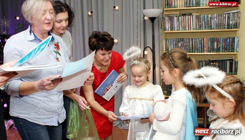 Zdjęcie w galerii na portalu naszraciborz.pl: XVI Międzyprzedszkolny Przegląd Kolęd w bibliotece wiadomości z regionu