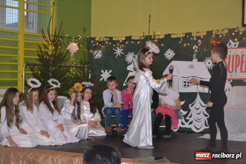 Zdjęcie w galerii na portalu naszraciborz.pl: Szkolny kiermasz w Rudach znów zgromadził tłumy wiadomości z regionu