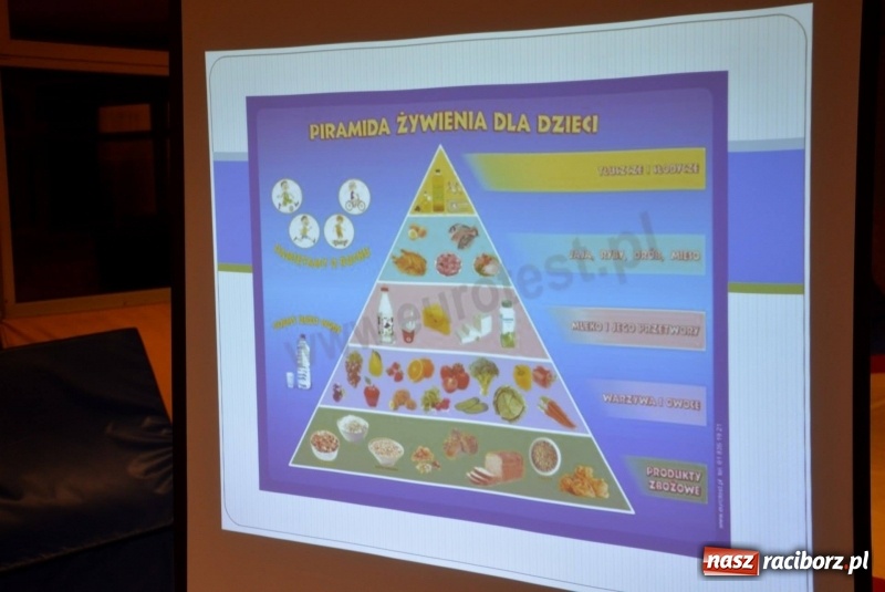 Zdjęcie w galerii na portalu naszraciborz.pl: Profilaktyka w klubie Łamator wiadomości z regionu