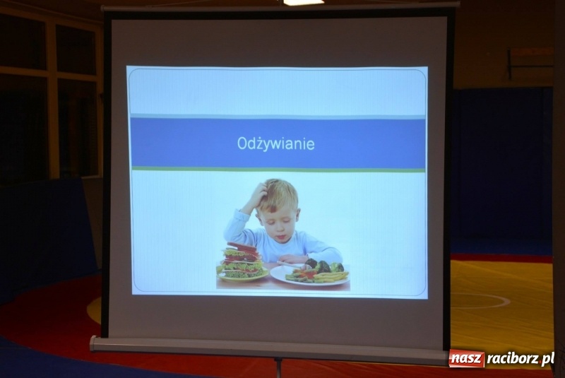 Zdjęcie w galerii na portalu naszraciborz.pl: Profilaktyka w klubie Łamator wiadomości z regionu