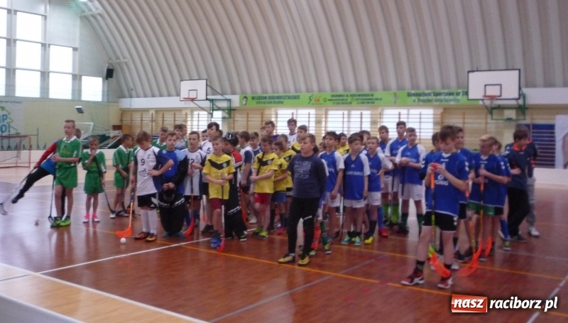 Zdjęcie w galerii na portalu naszraciborz.pl: Tworkowiki w finale Igrzysk Dzieci Województwa Śląskiego w unihokeju  wiadomości z regionu