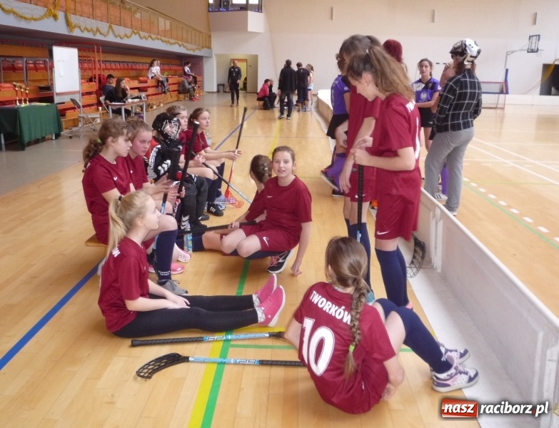 Zdjęcie w galerii na portalu naszraciborz.pl: Tworkowiki w finale Igrzysk Dzieci Województwa Śląskiego w unihokeju  wiadomości z regionu