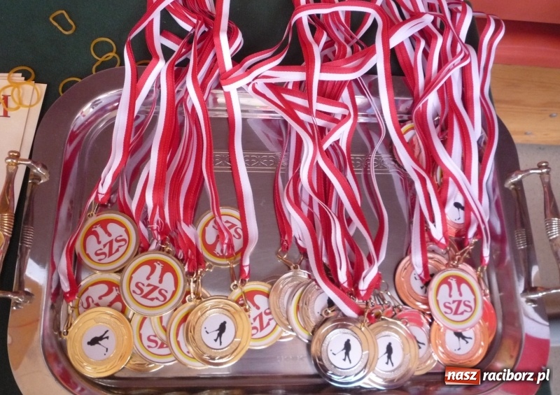 Zdjęcie w galerii na portalu naszraciborz.pl: Tworkowiki w finale Igrzysk Dzieci Województwa Śląskiego w unihokeju  wiadomości z regionu