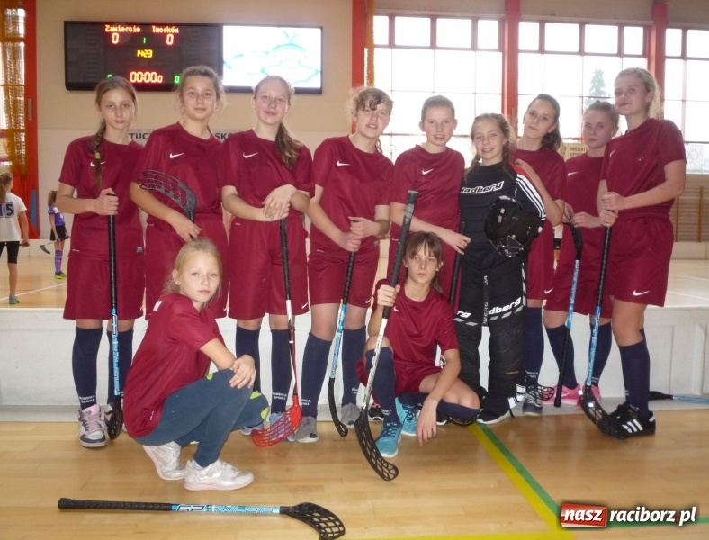 Zdjęcie w galerii na portalu naszraciborz.pl: Tworkowiki w finale Igrzysk Dzieci Województwa Śląskiego w unihokeju  wiadomości z regionu