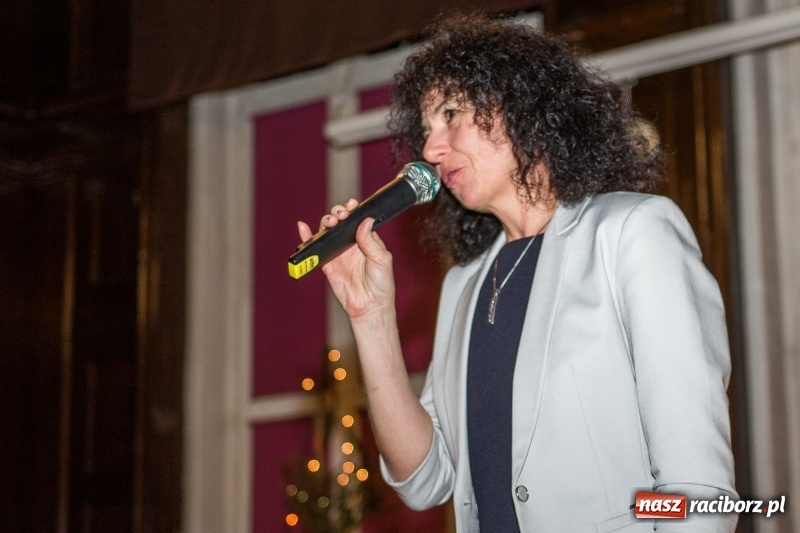 Zdjęcie w galerii na portalu naszraciborz.pl: Koncert kolęd i kiermasz w I LO wiadomości z regionu