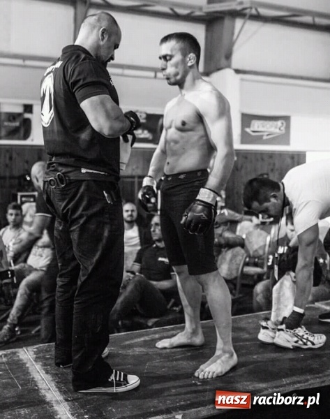 Zdjęcie w galerii na portalu naszraciborz.pl: Mariusz Magda zwyciężył po 40 sekundach walki wiadomości z regionu