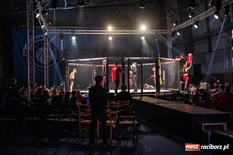 Zdjęcie w galerii na portalu naszraciborz.pl: Mariusz Magda zwyciężył po 40 sekundach walki wiadomości z regionu