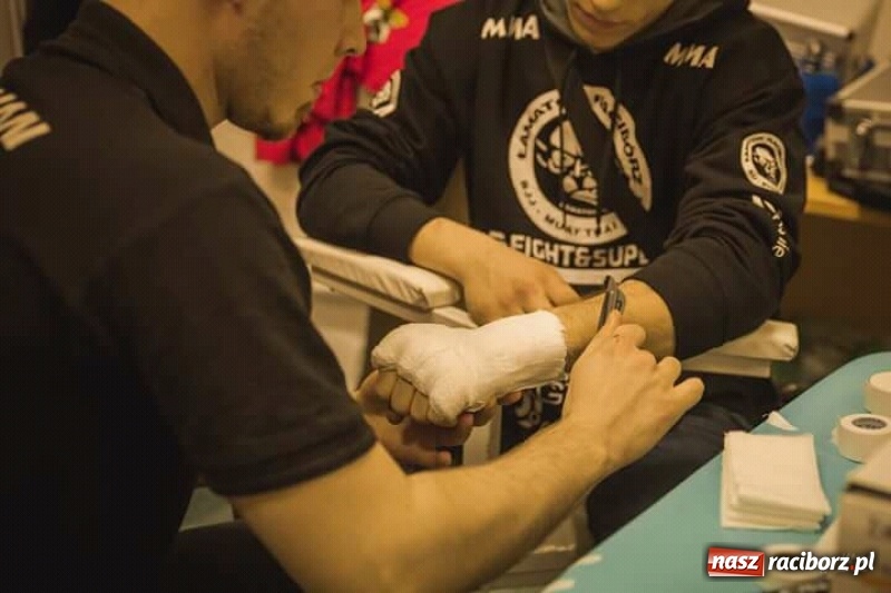 Zdjęcie w galerii na portalu naszraciborz.pl: Mariusz Magda zwyciężył po 40 sekundach walki wiadomości z regionu