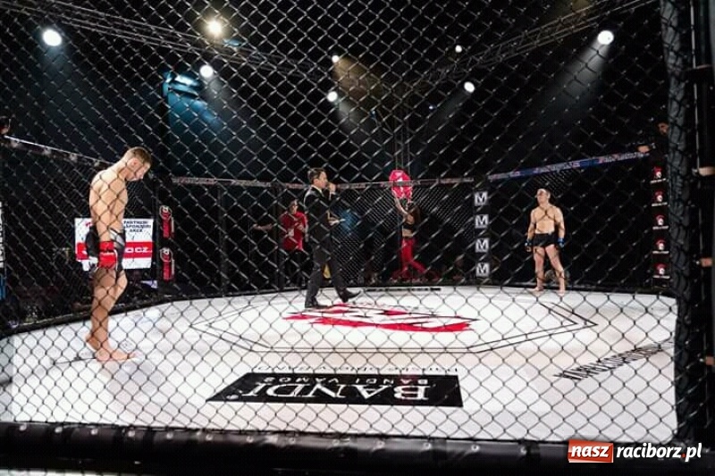 Zdjęcie w galerii na portalu naszraciborz.pl: Mariusz Magda zwyciężył po 40 sekundach walki wiadomości z regionu