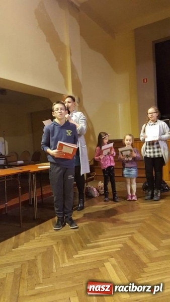 Zdjęcie w galerii na portalu naszraciborz.pl: Rozstrzygnięcie konkursów profilaktycznych w Krzanowicach wiadomości z regionu